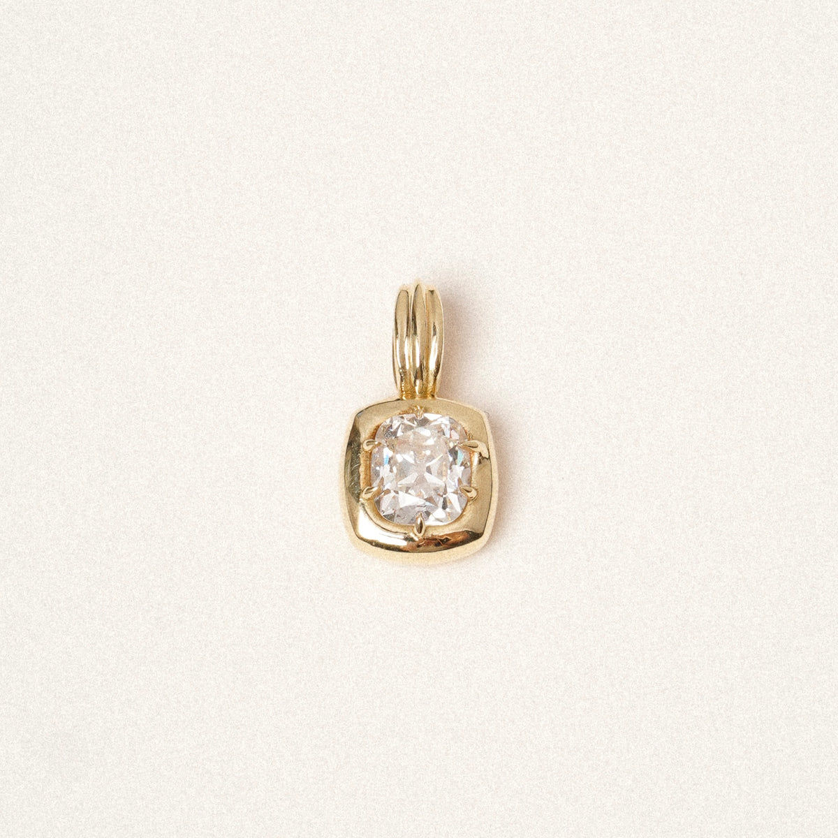 Flourish Diamond Pendant in 18K Yellow Gold