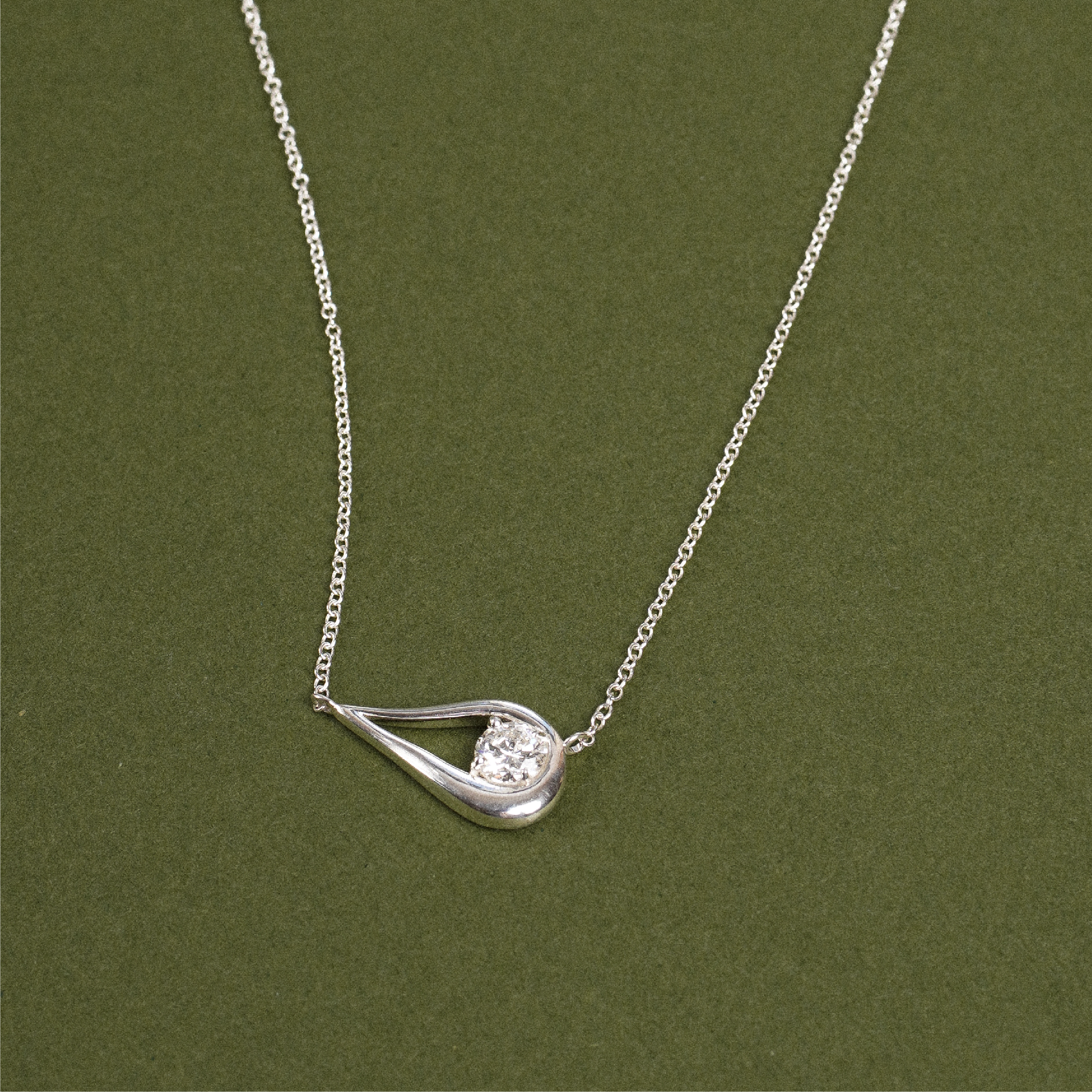 Harp Éclat Diamond Necklace in Sterling Silver
