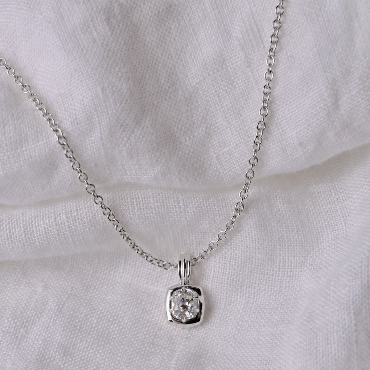 2.3mm Cable Chain in 18K Gold