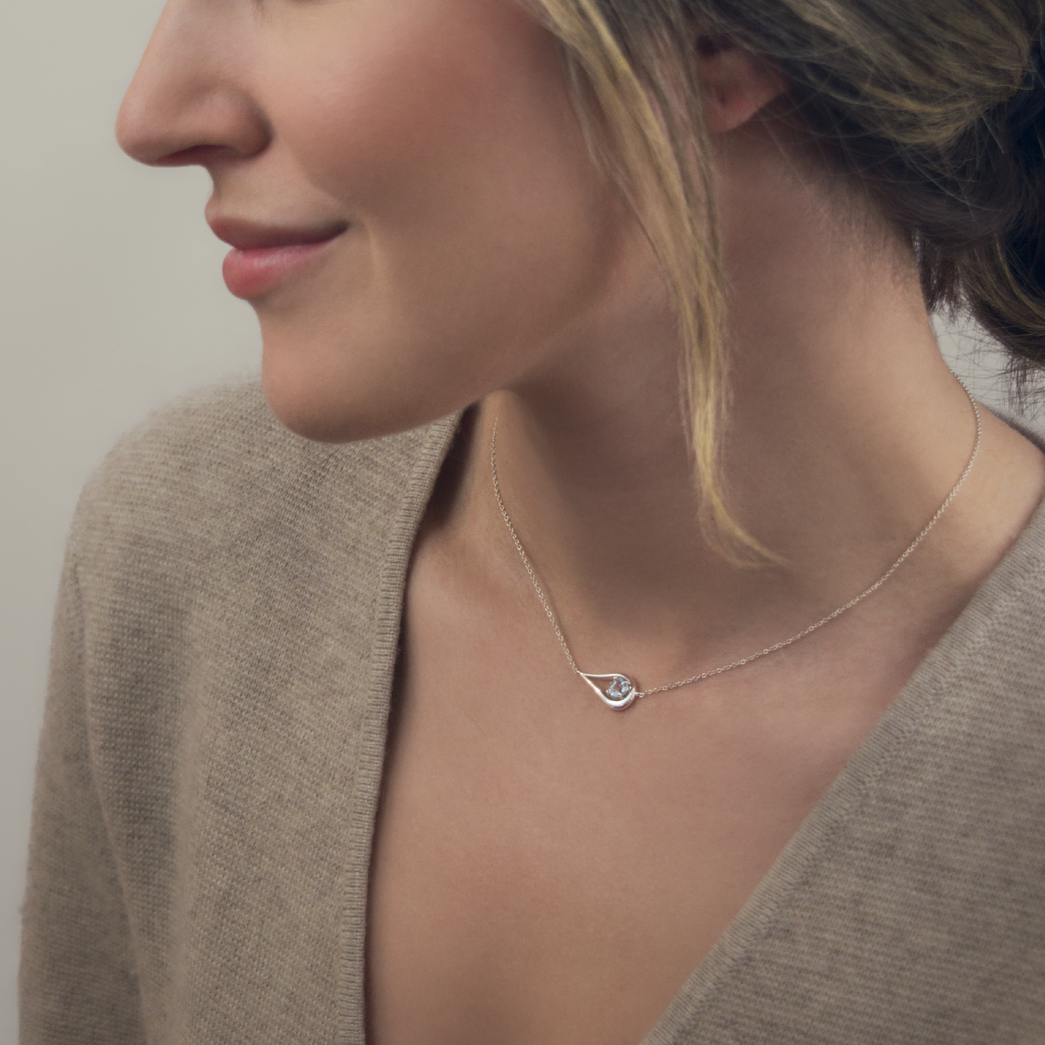 Harp Éclat Gemstone Necklace in Sterling Silver