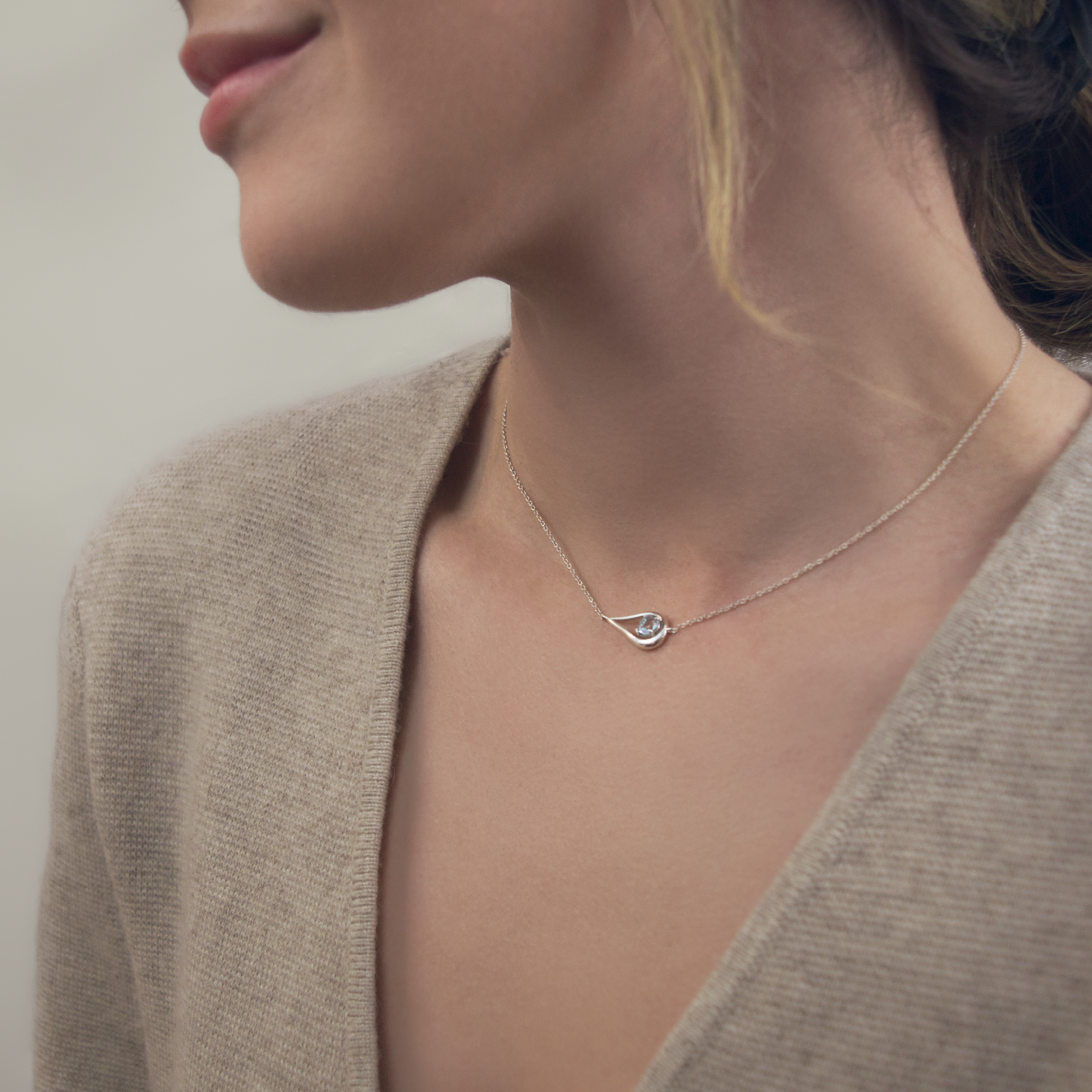 Harp Éclat Gemstone Necklace in Sterling Silver