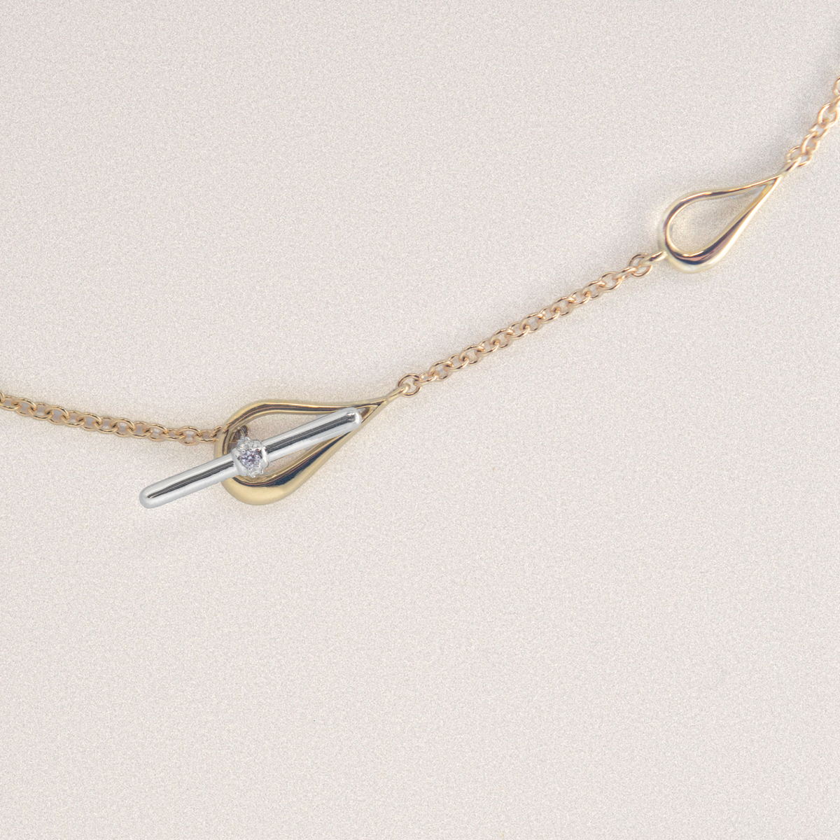 Harp Station Necklace in 18K Gold