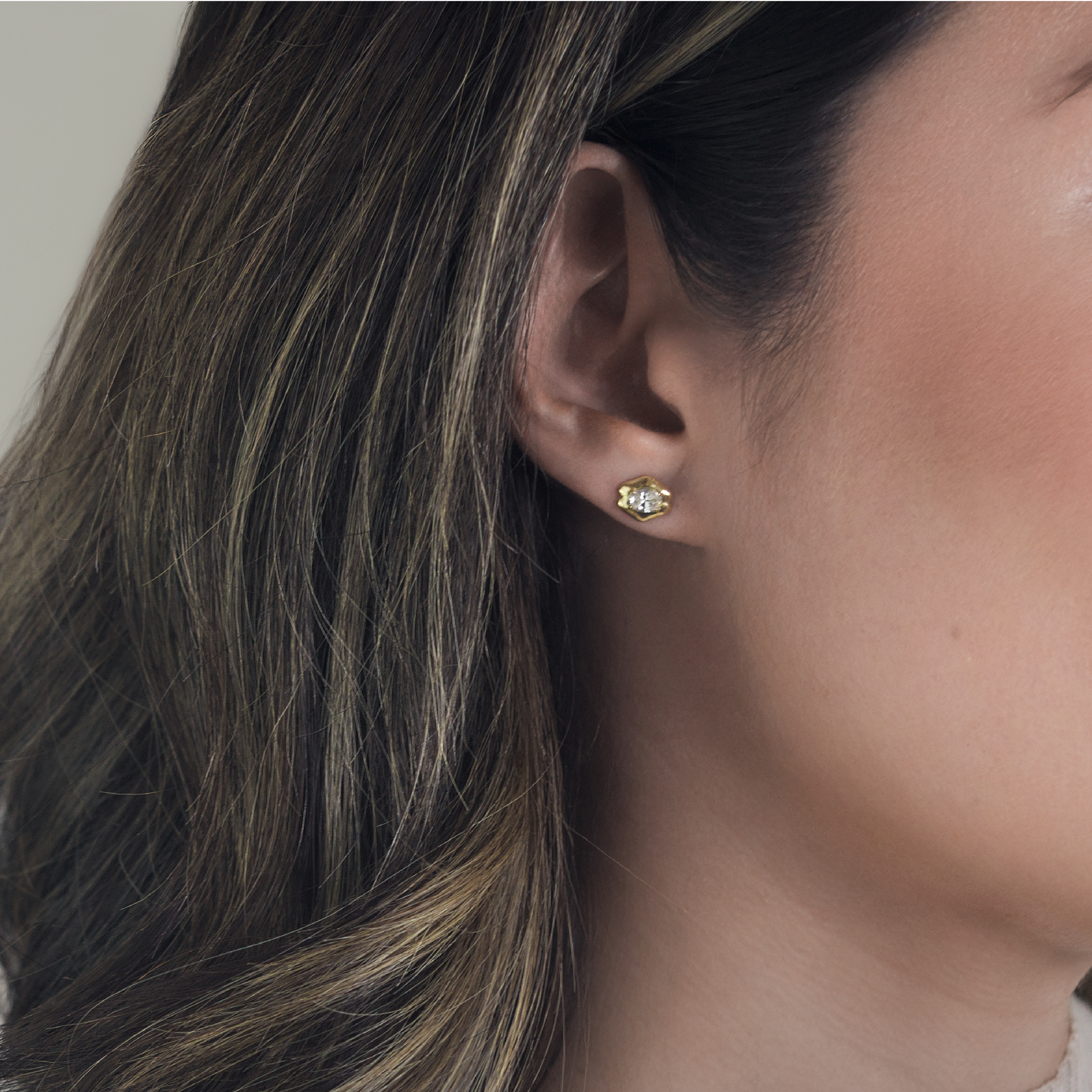 Quatreharp Diamond Stud Earrings in 18K Gold