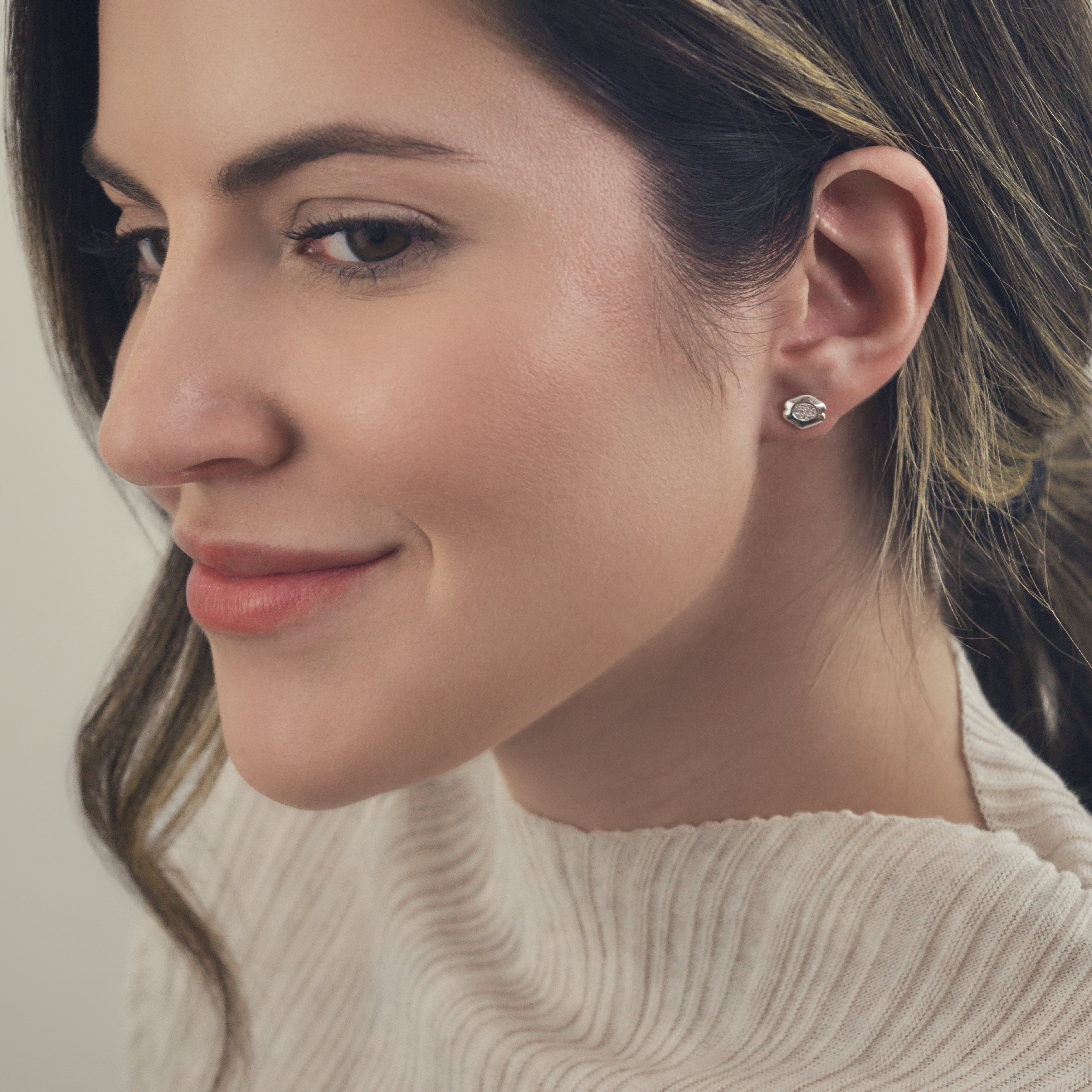 Quatreharp Stud Earrings with Diamonds