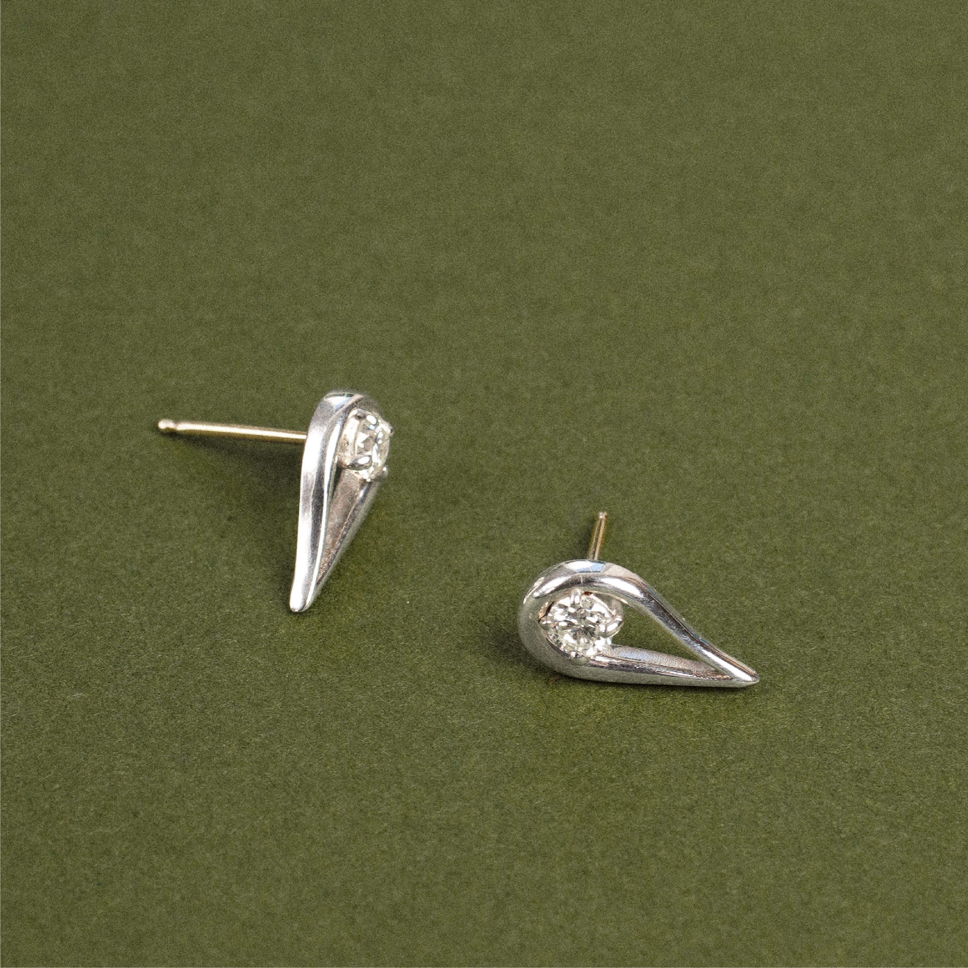 Harp Éclat Diamond Earrings in Sterling Silver